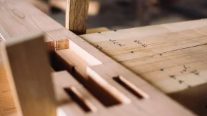 伝統建築の根幹をなす「墨付け」や「刻み」